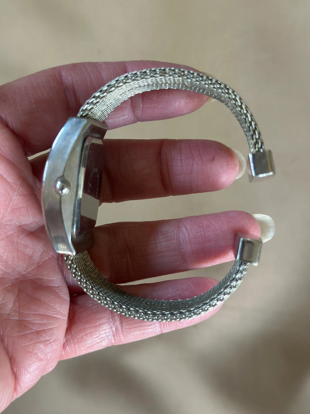 Alberta Firs Quartz Mesh Band Watch - photo 2