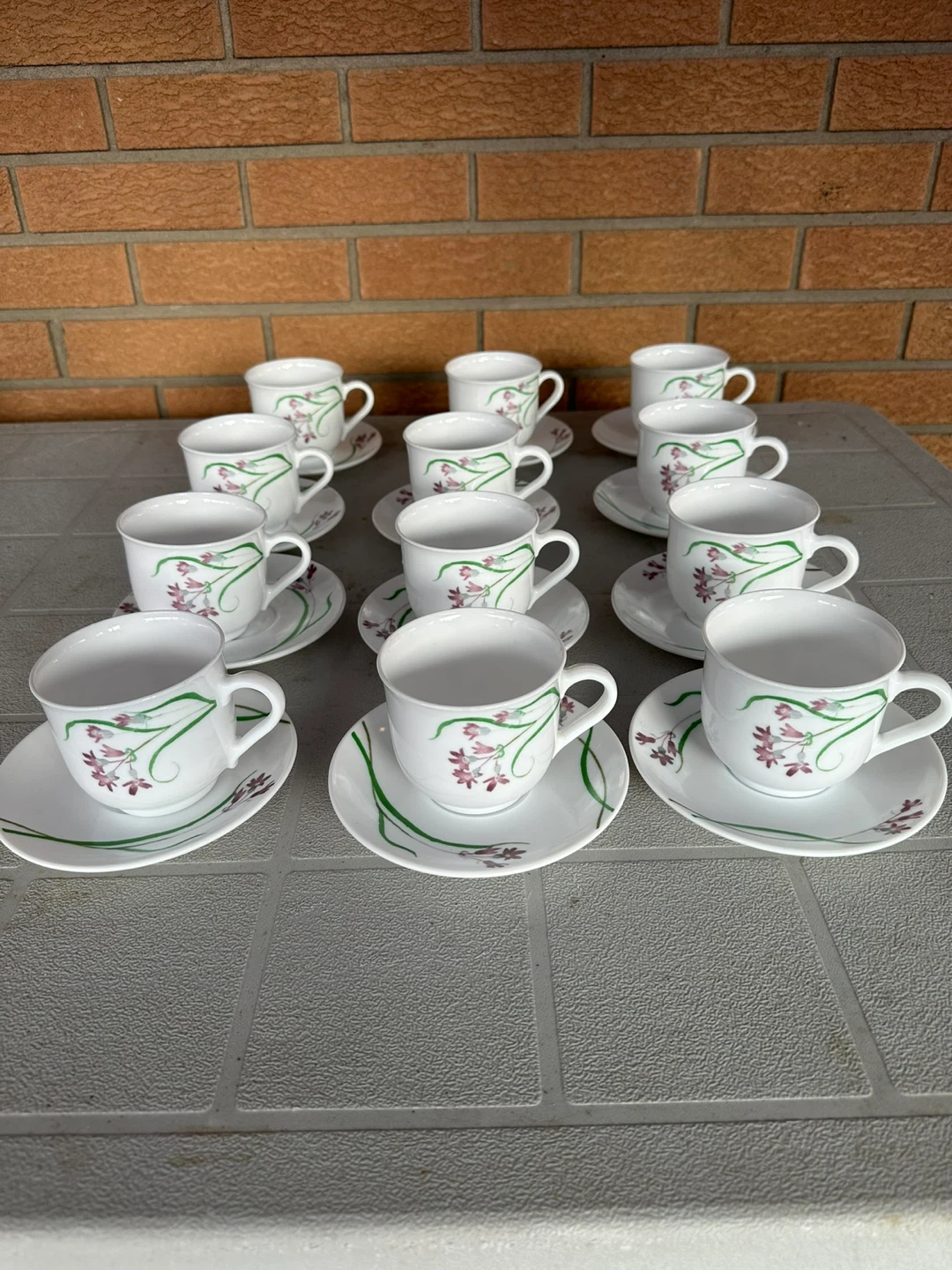 Martha Stewart Everyday Cups and Saucers Set