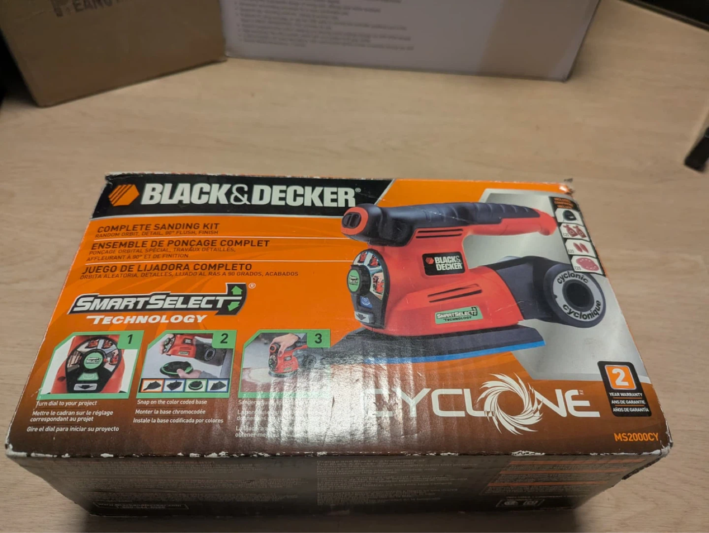 Black & Decker sanding kit