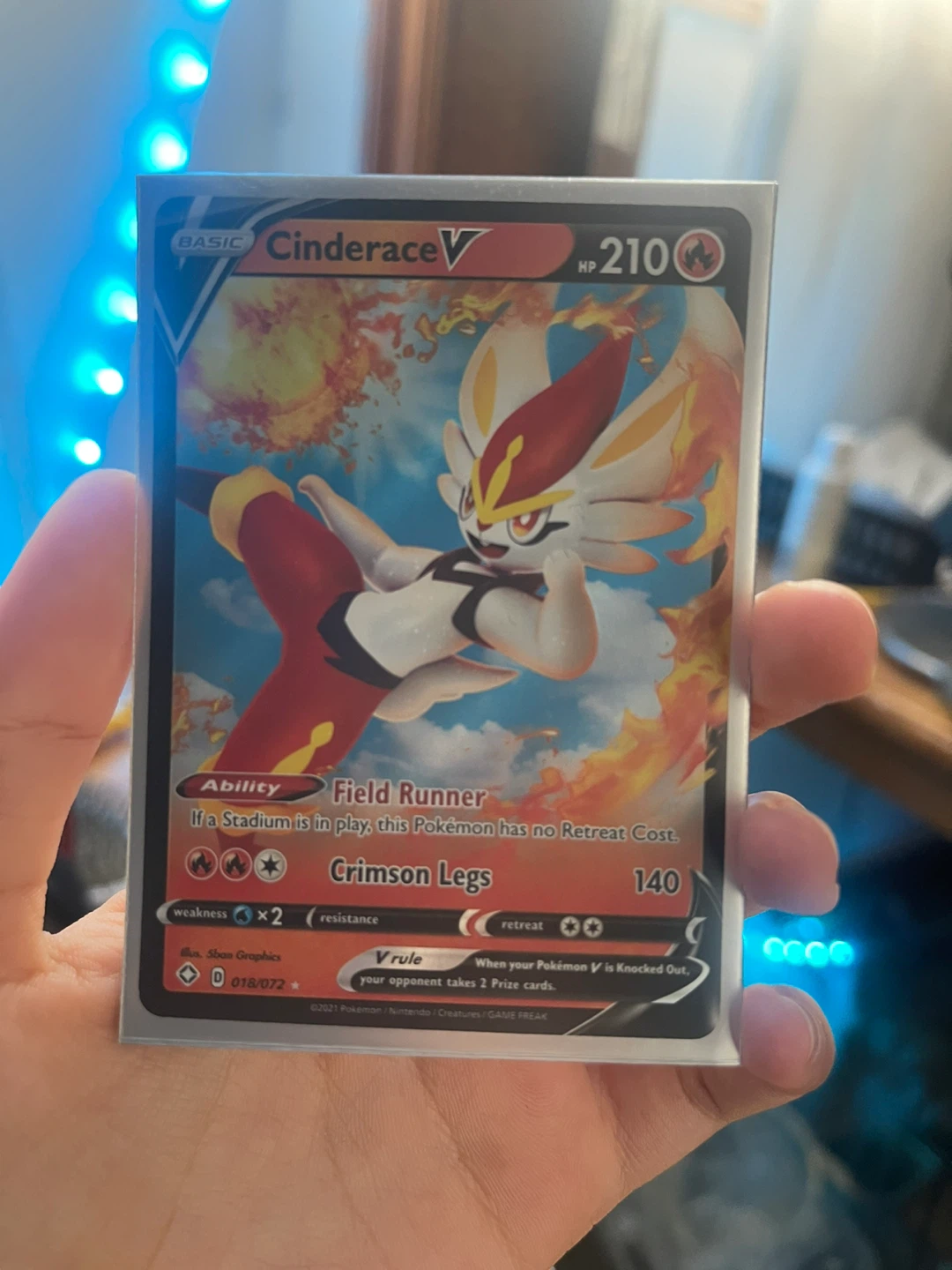 Pokemon Card - Cinderace V (018/072)