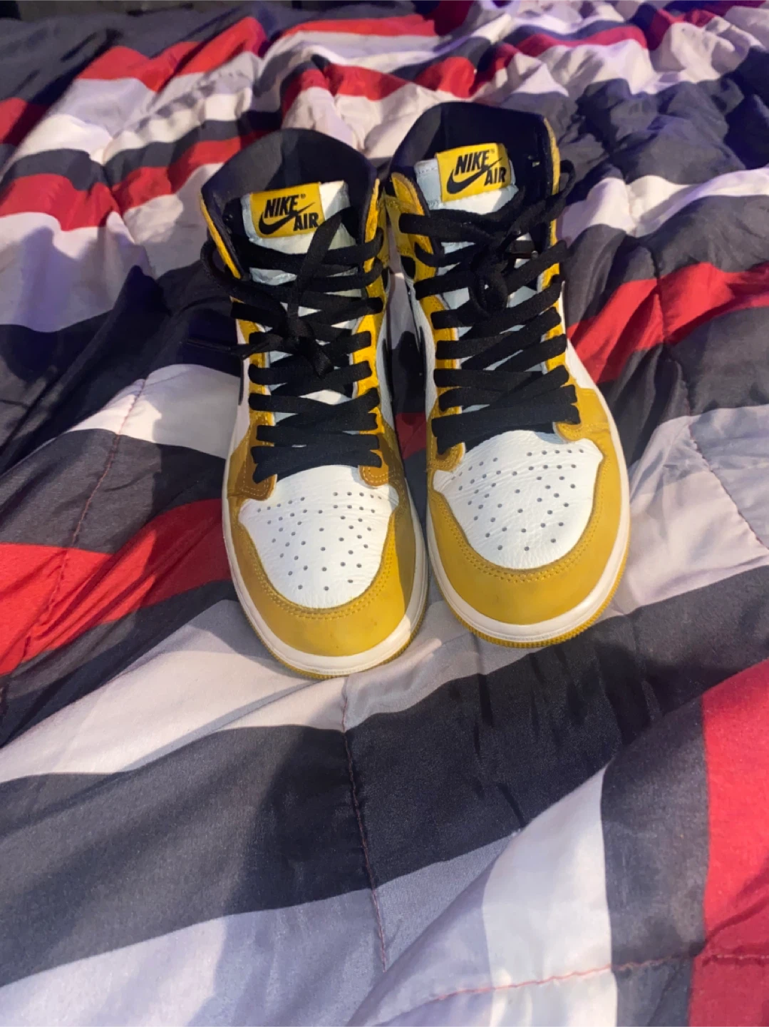 Nike Air Jordan 1 High Yellow White Black Sneakers
