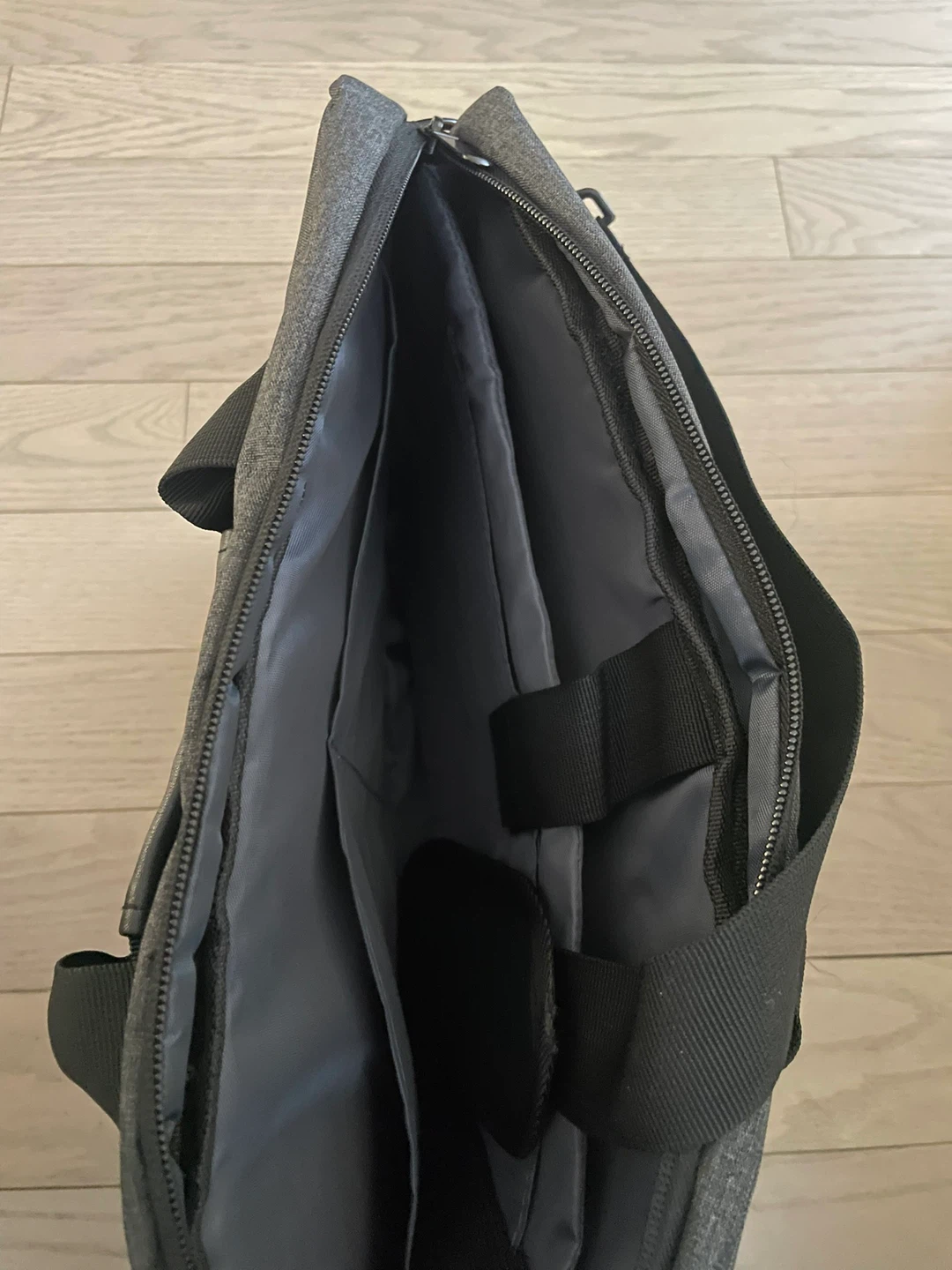 Moko Grey 14” Laptop Bag - photo 3