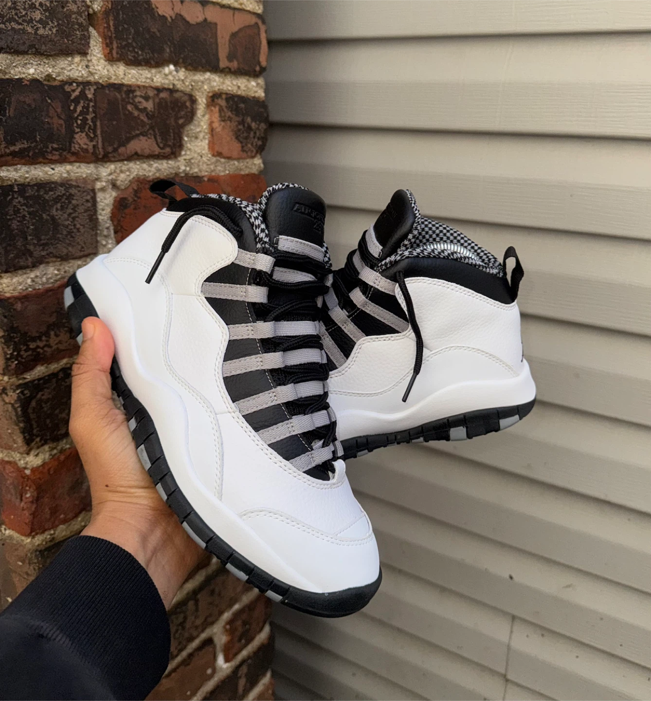 Air Jordan 10 Retro "City Pack" Sneakers