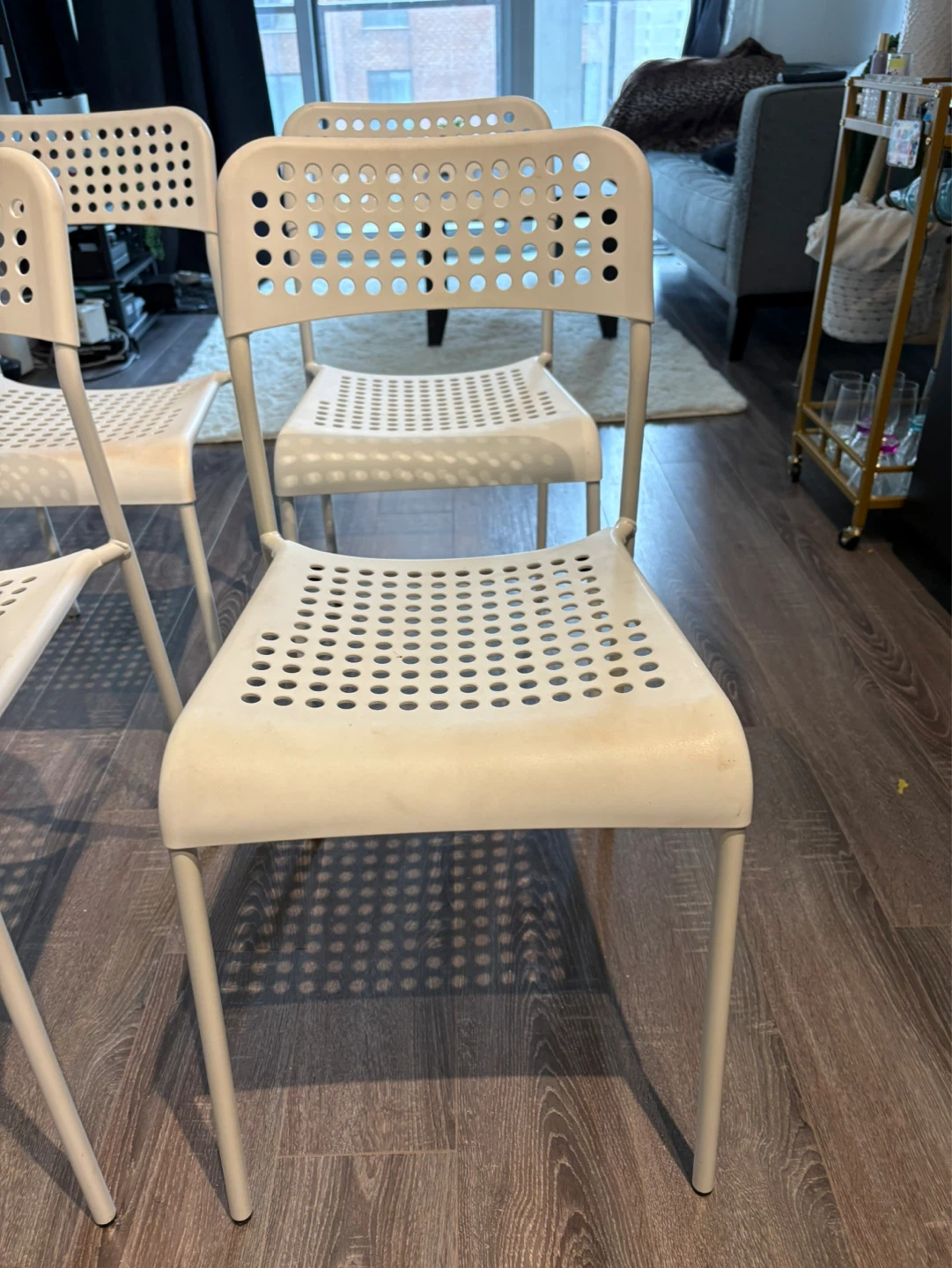 Set of 4 White IKEA Stackable Chairs - photo 3