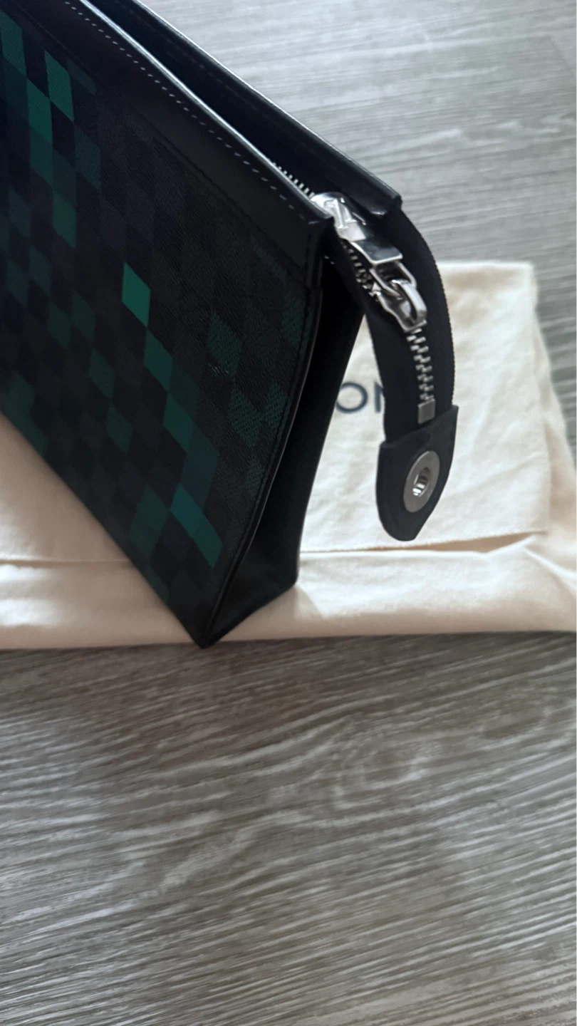 Louis Vuitton Damier Pixel Pouch - photo 3