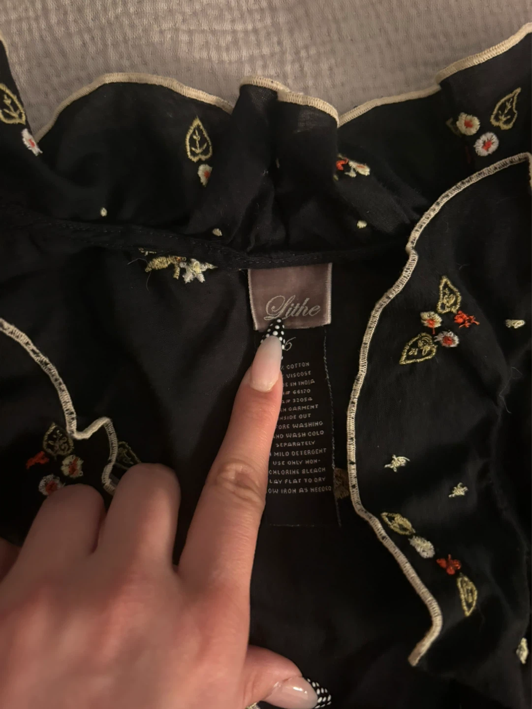 Sithe Black Floral Embroidered Blouse Top - photo 3