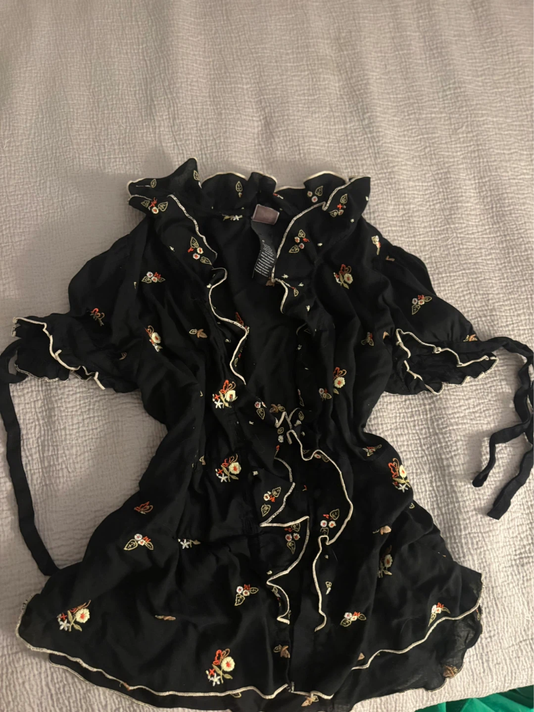 Sithe Black Floral Embroidered Blouse Top