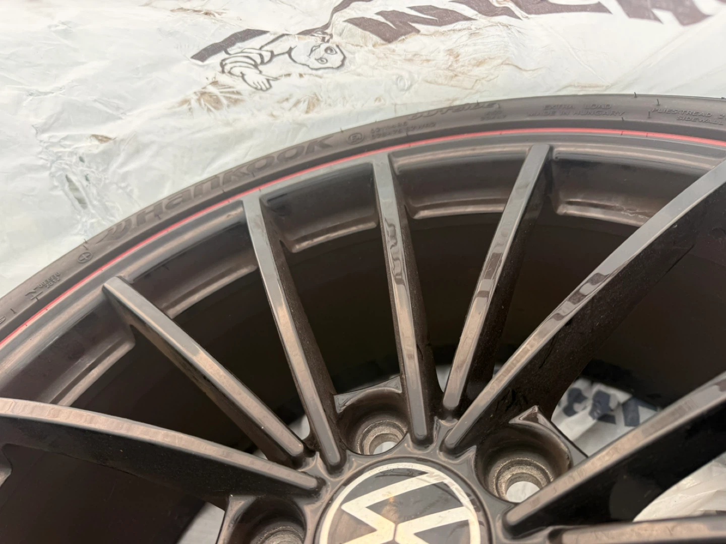 19” Hankook Summer Performance Tires with Black Alloys - photo 2