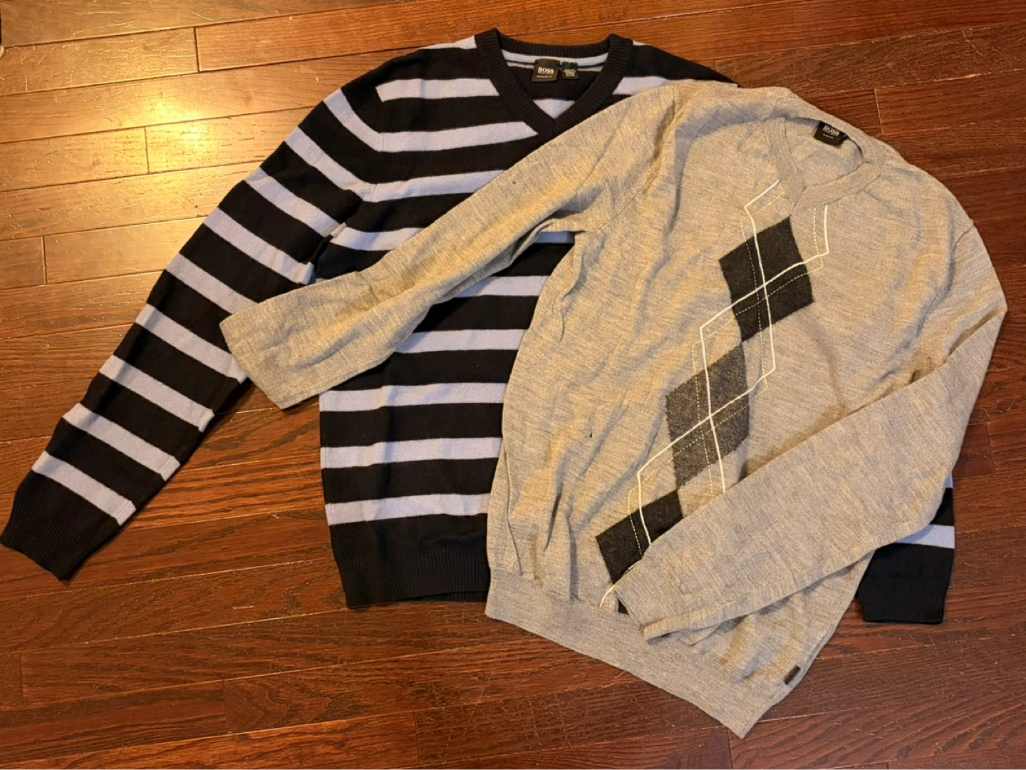 LIKE NEW HUGO BOSS Sweaters - Medium