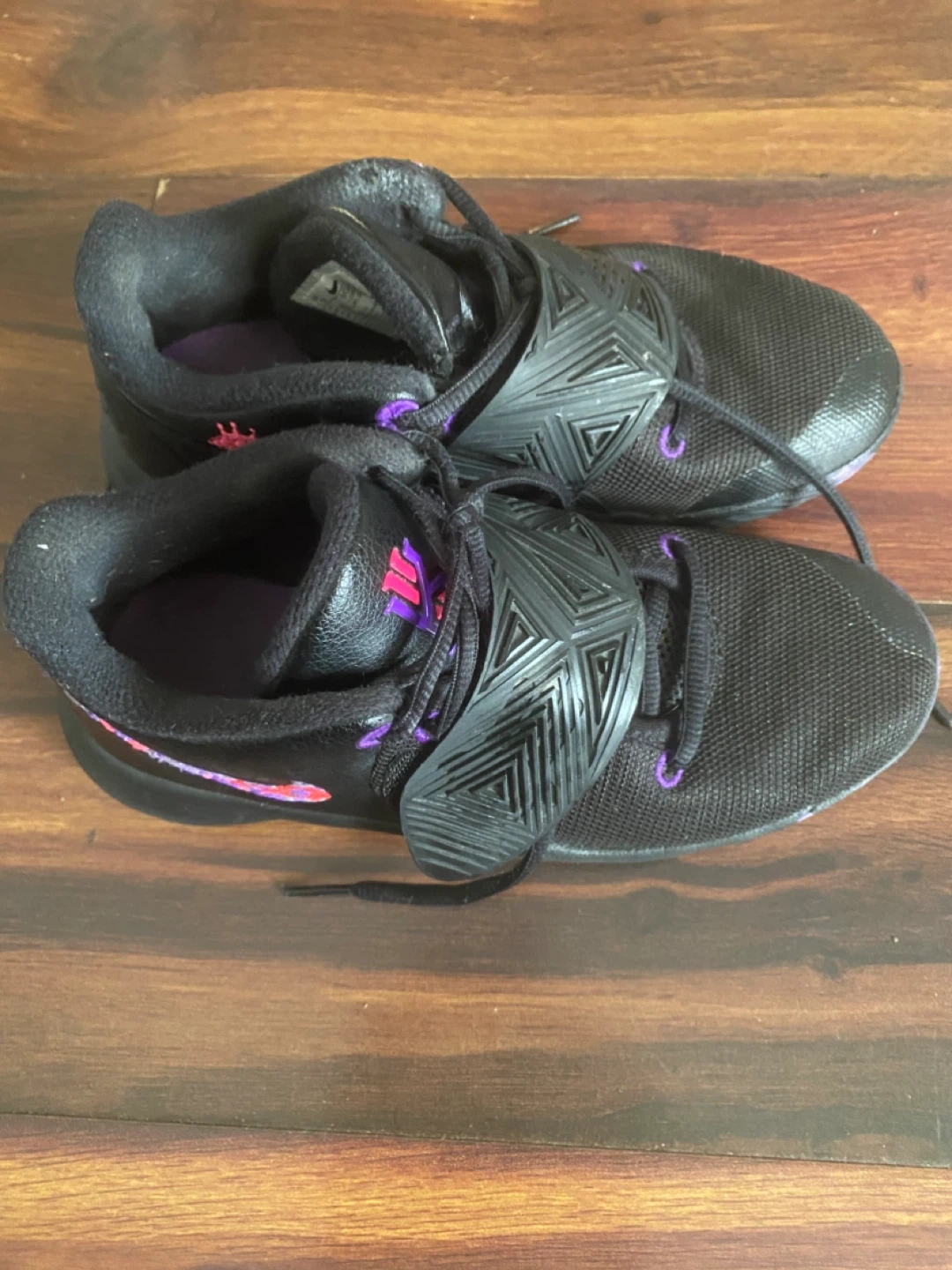 Nike Kyrie 3.5Youth Basketball Shoes Black/Purple Size 3.5Y - photo 3