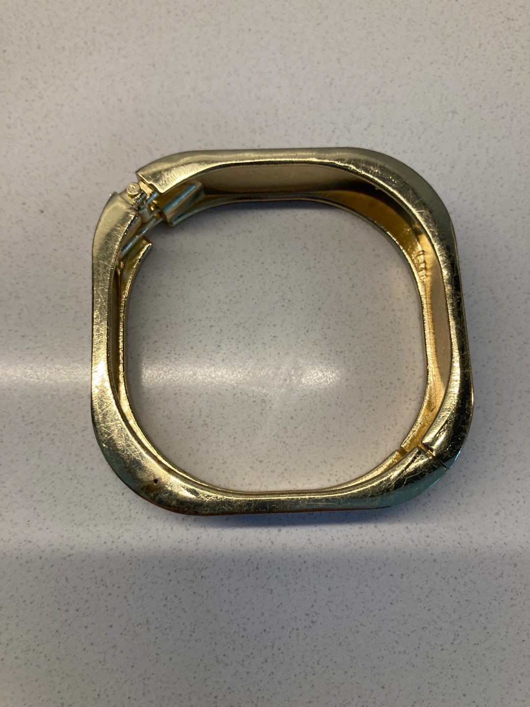 Gold-tone Glitter Bangle Bracelet - photo 2