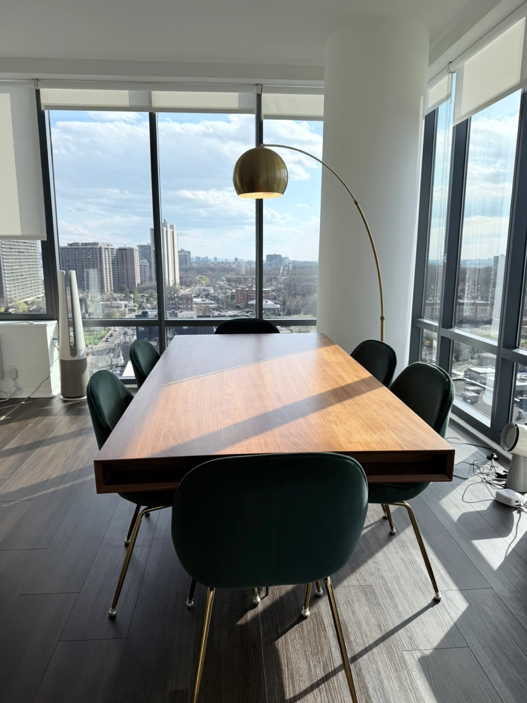 [Moving Sale] Modern Dining Table