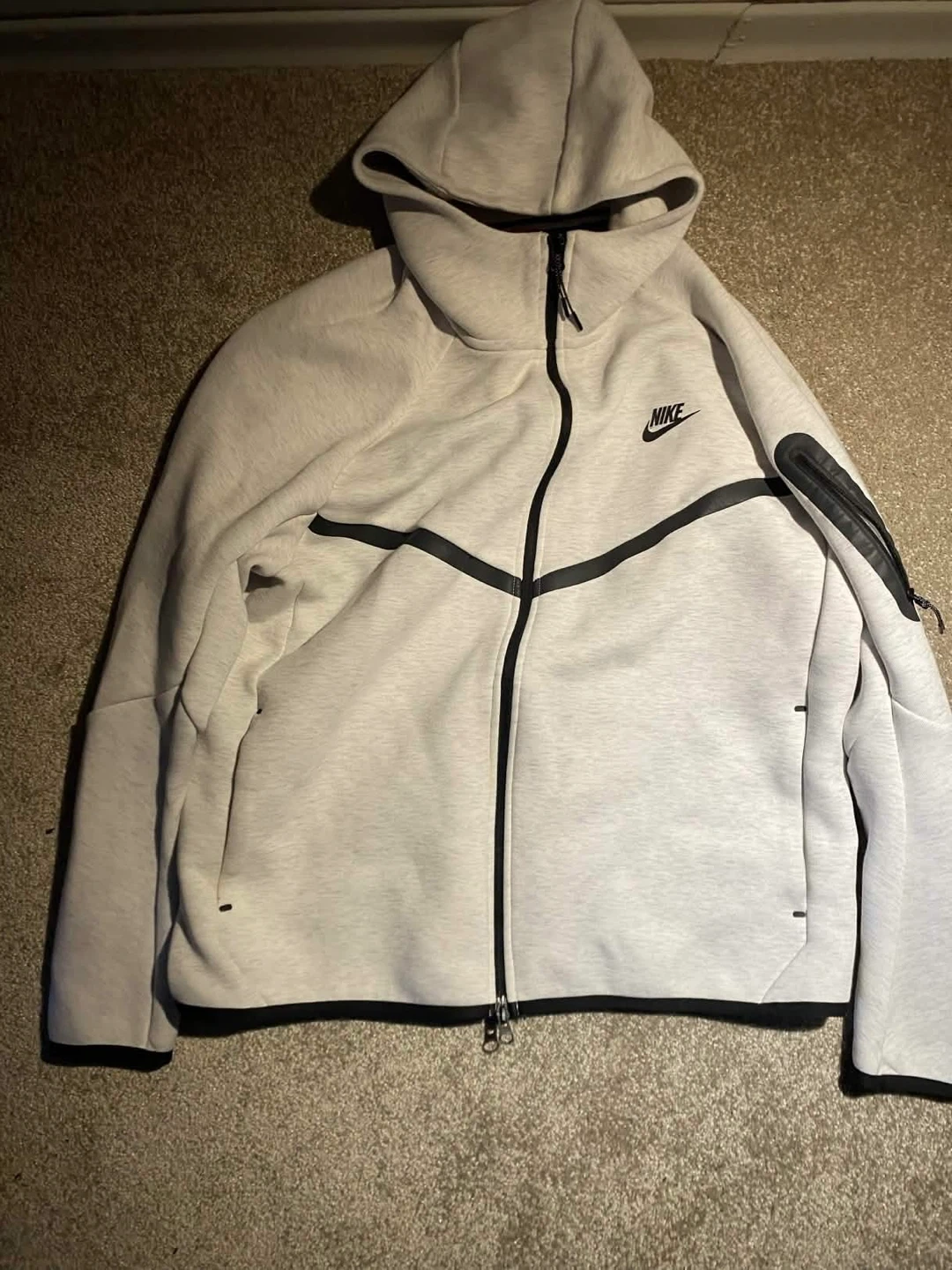 Nike Tech Fleece Hoodie L Light white