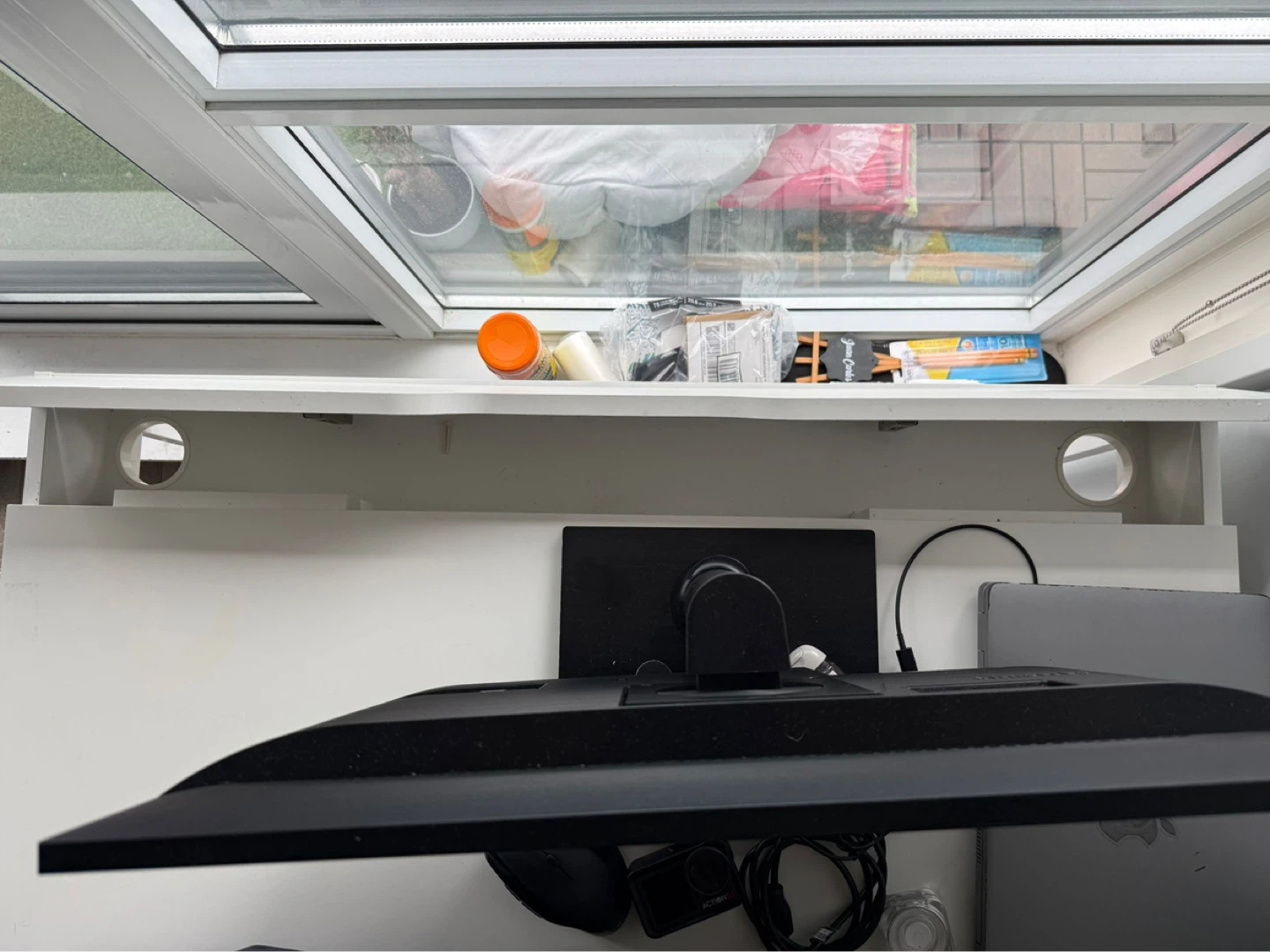 White Desk with Drawer - photo 4