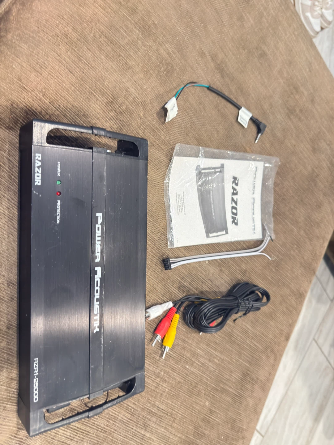 Power Acoustik Razor Series RZR1-2500D Amplifier