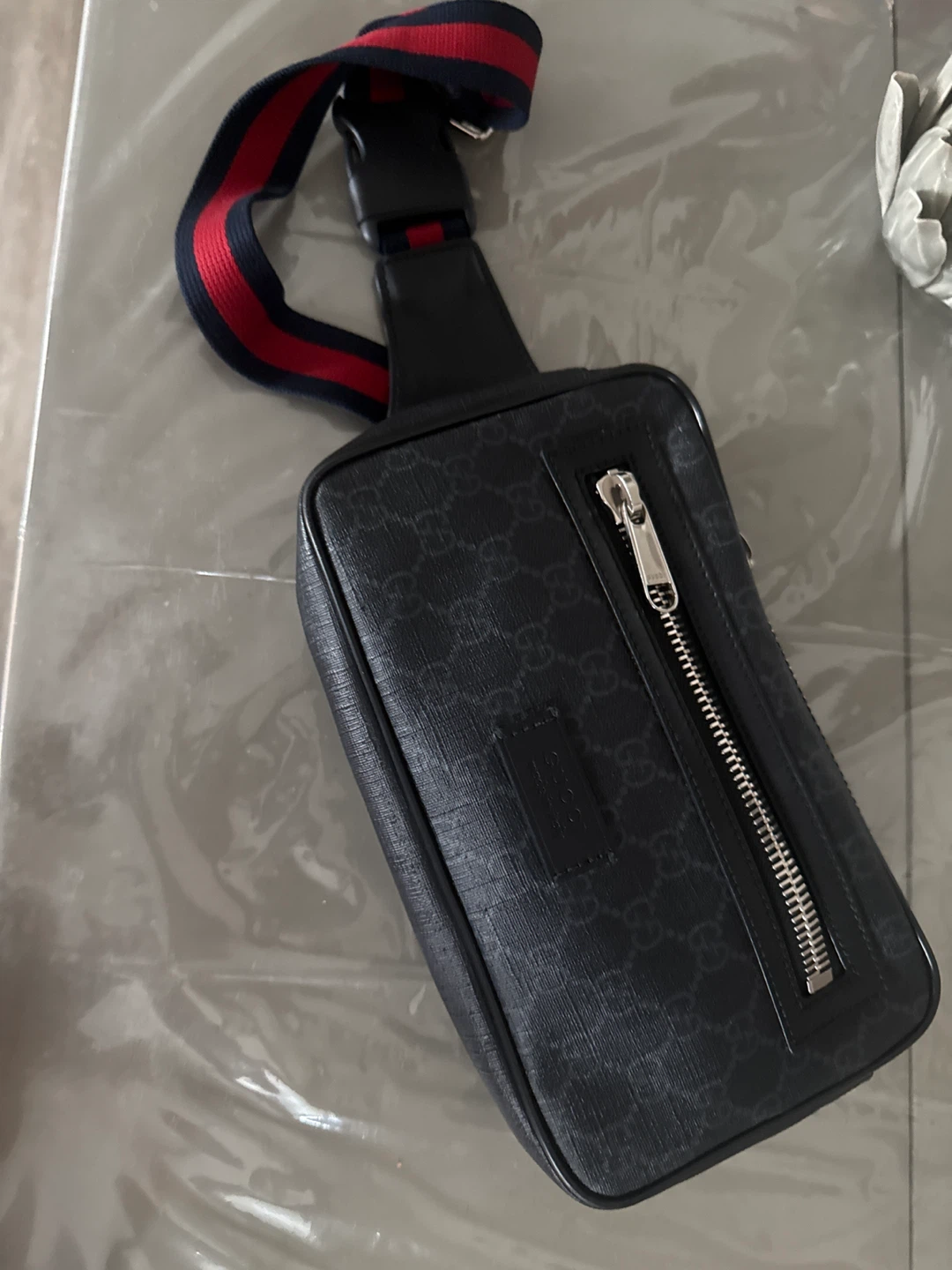 Gucci Black GG Supreme Monogram Belt Bag - photo 2