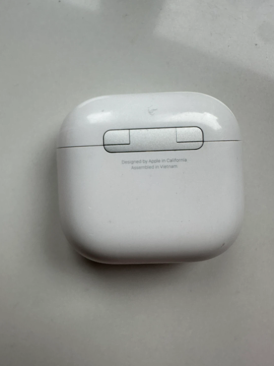 Apple AirPods 4 Charging Case A3058 - photo 2