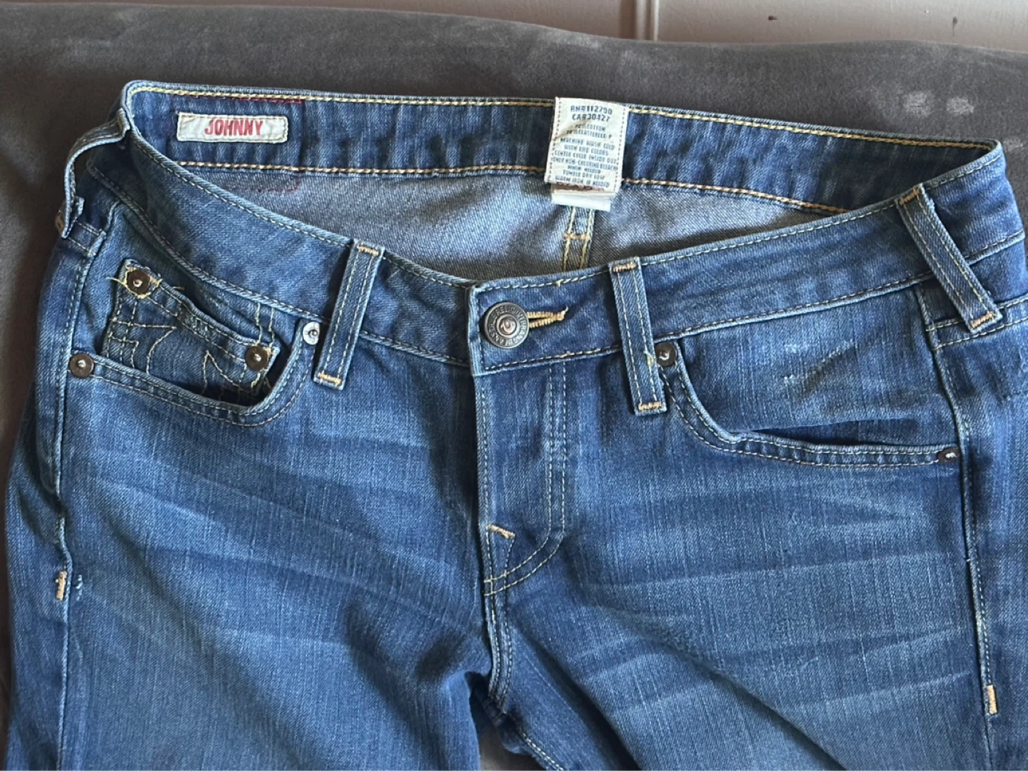 TRUE RELIGION VINTAGE JOHNNY THICK STITCH BLUE JEANS EUC - photo 2