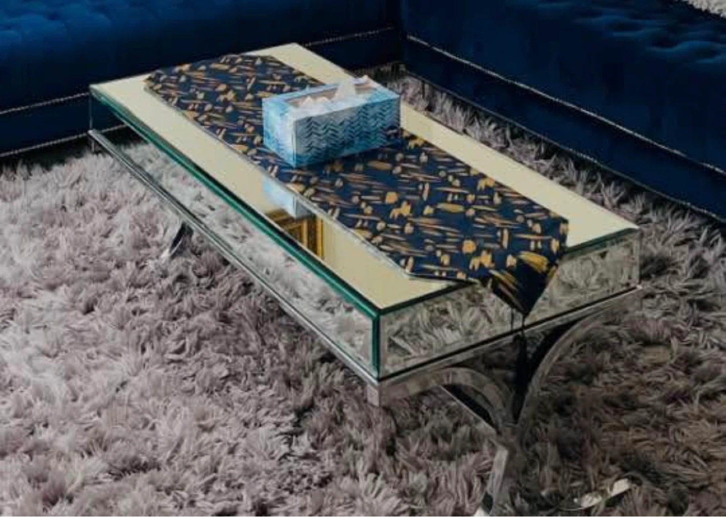 Mirrored Coffee Table with Chrome Legs & heavy fluffy Carpet Rug