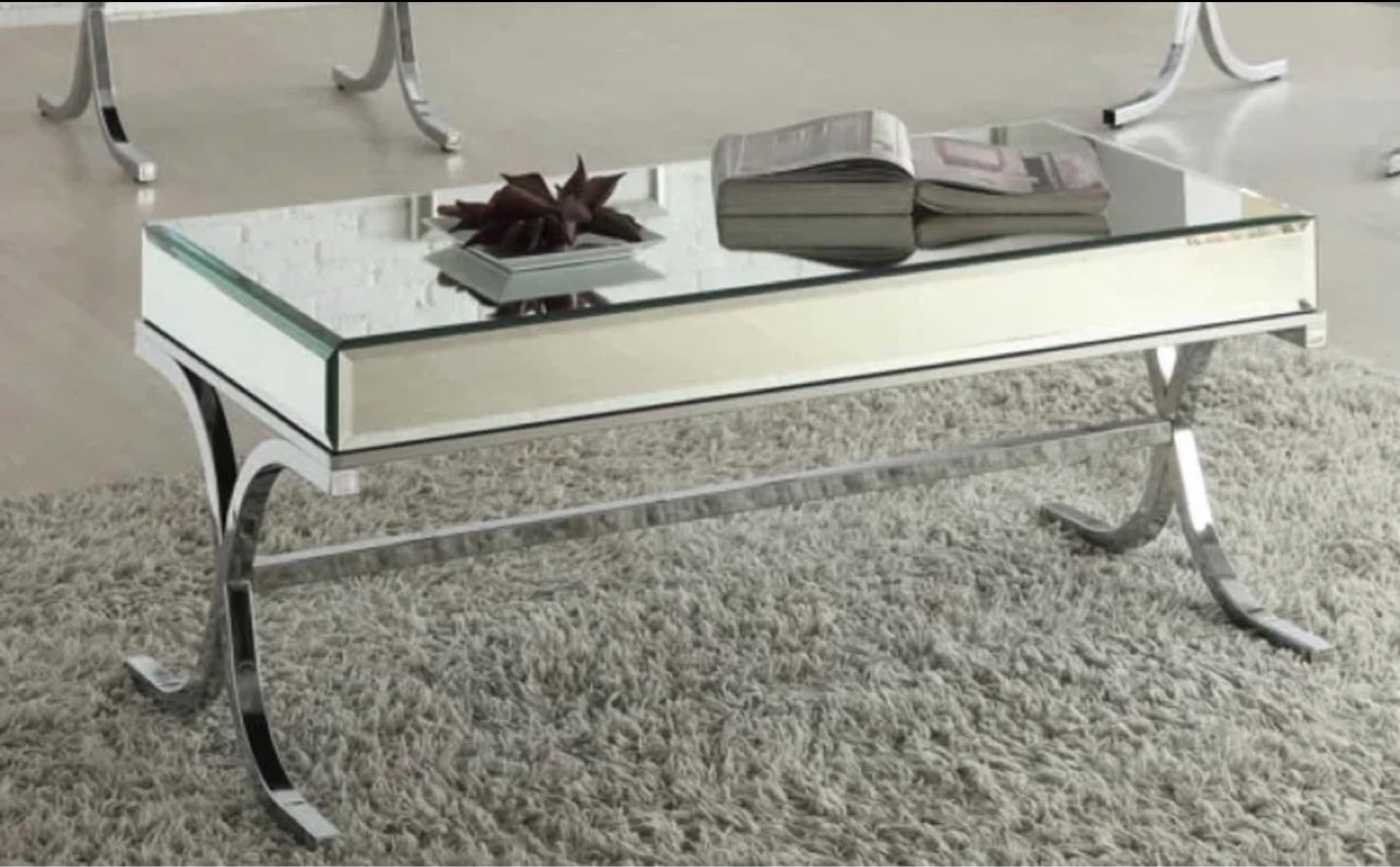 Mirrored Coffee Table with Chrome Legs & heavy fluffy Carpet Rug - photo 2