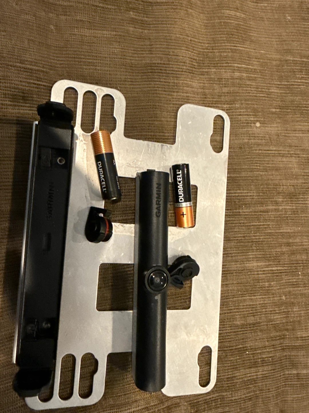 Garmin Remote Camera Mount with Batteries - photo 5
