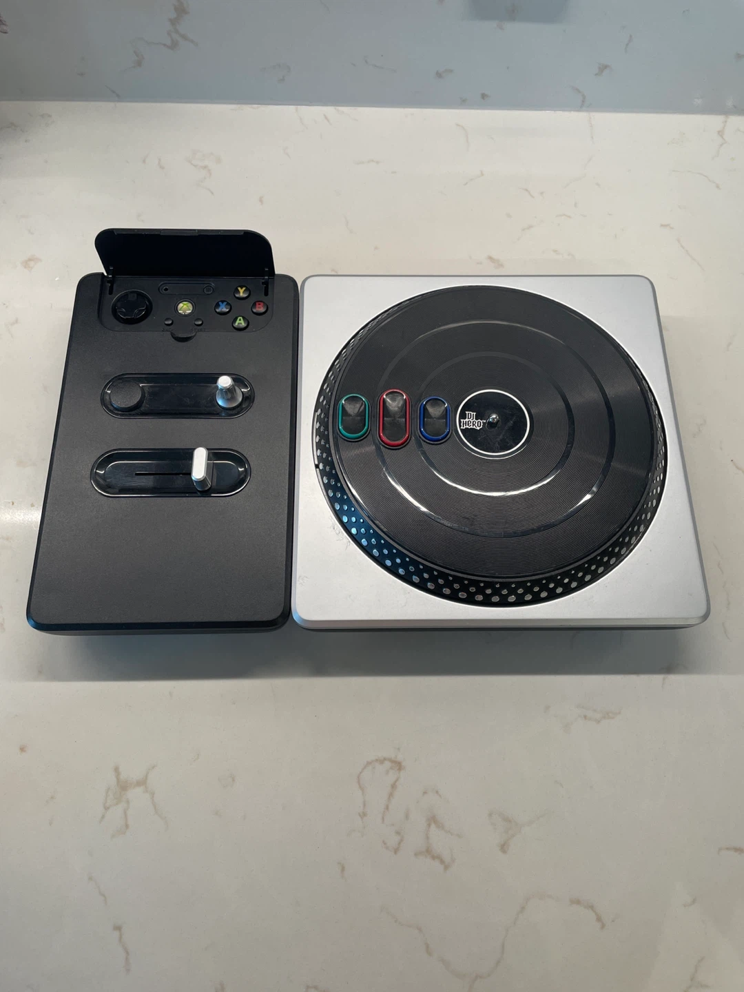 DJ Hero Wireless Turntable Controller for Xbox 360