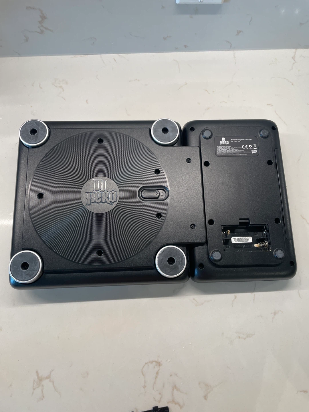 DJ Hero Wireless Turntable Controller for Xbox 360 - photo 2