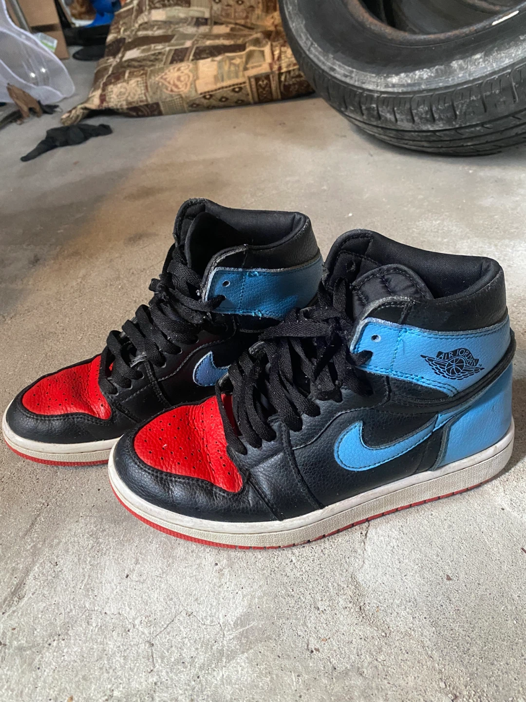 Nike Air Jordan 1 High Sneakers