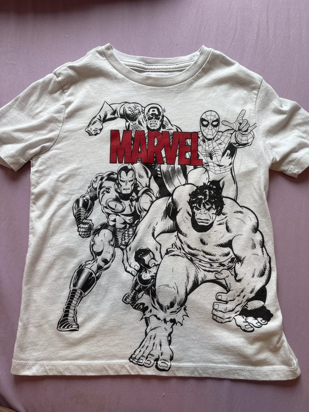 Marvel Avengers T-Shirt Size M (8)