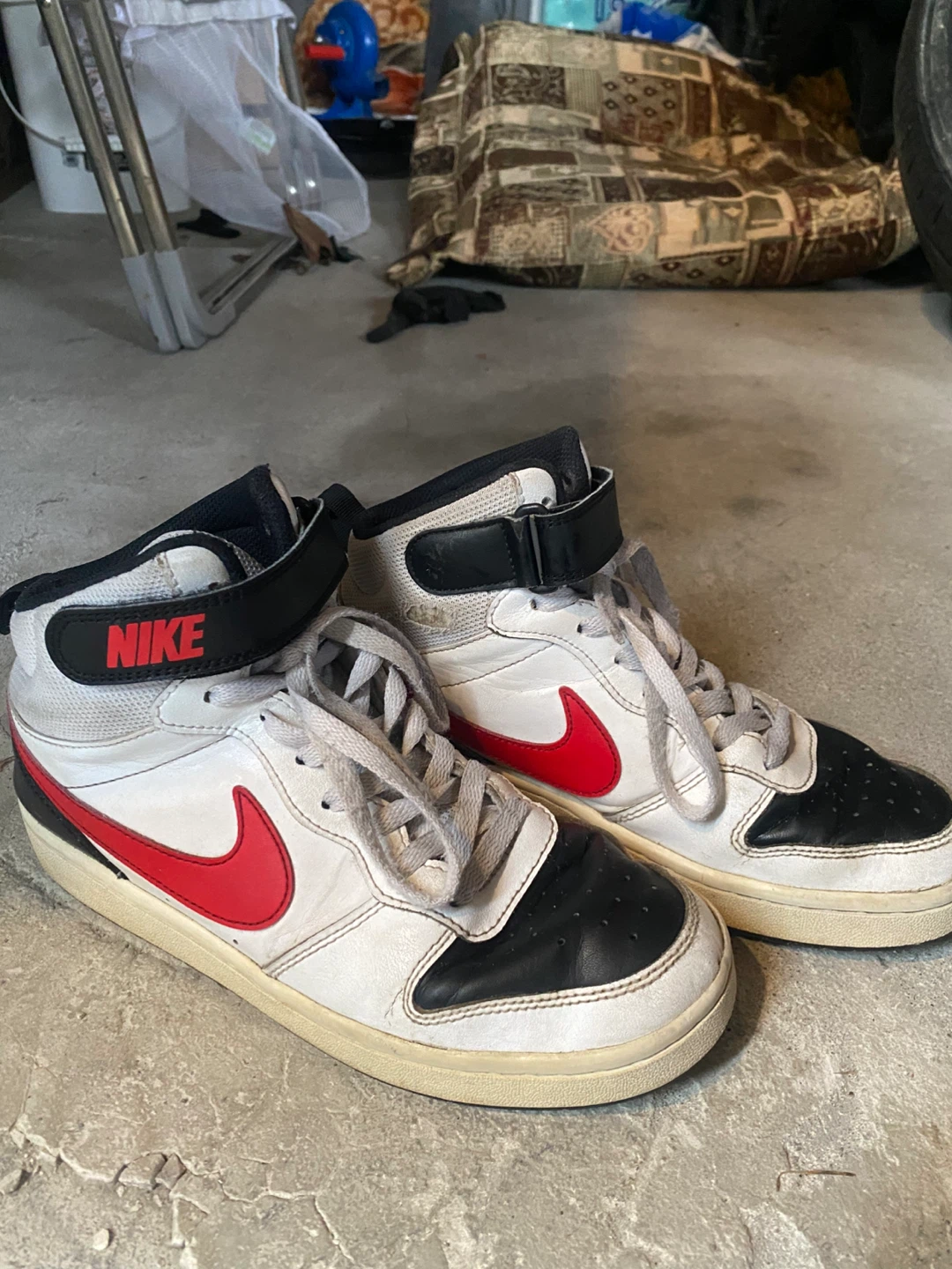 Nike Mid Top Sneakers