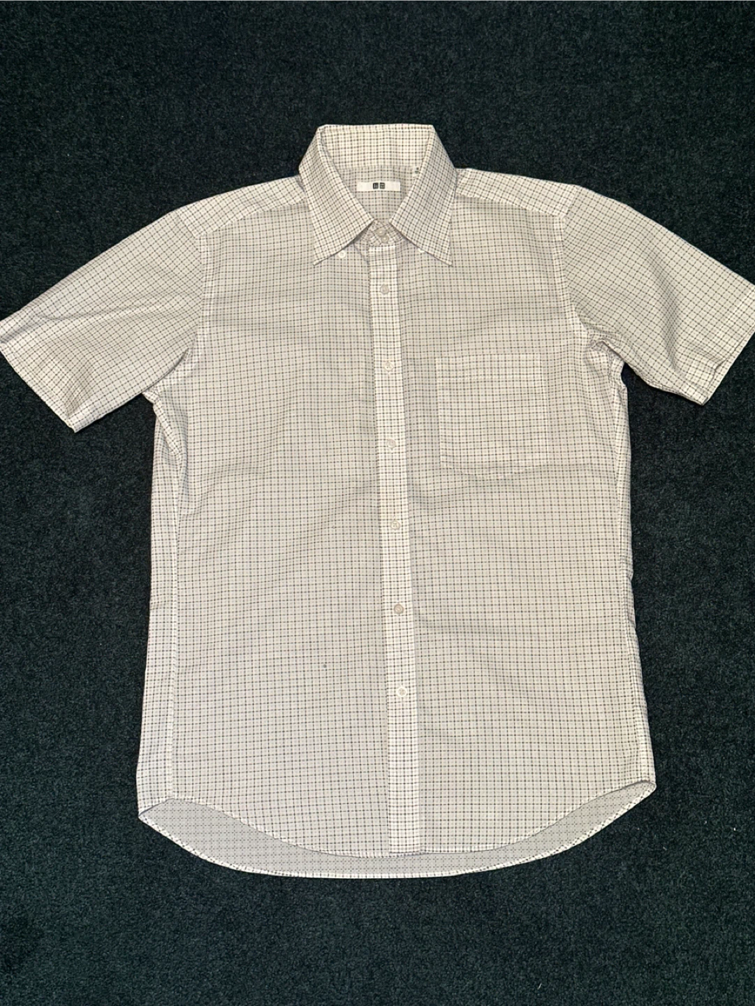 Uniqlo Men's Short Sleeve Button-Up Shirt - White Check - Size M