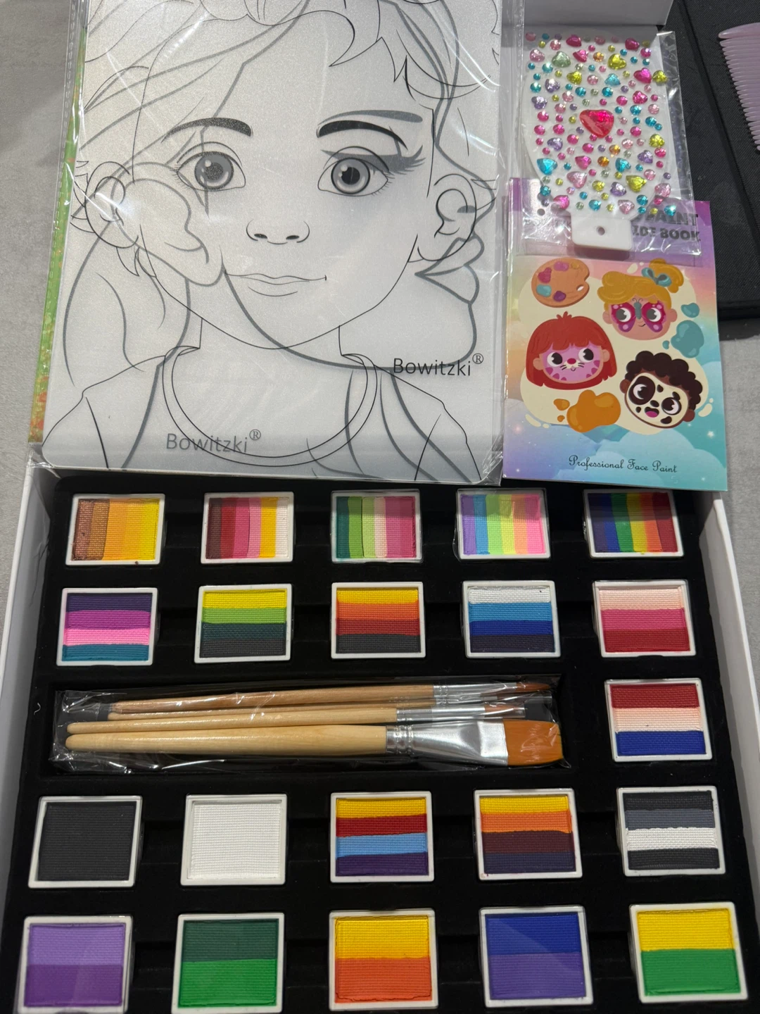 Bowitzki 21 Colors Professional Face Paint Kit - photo 2