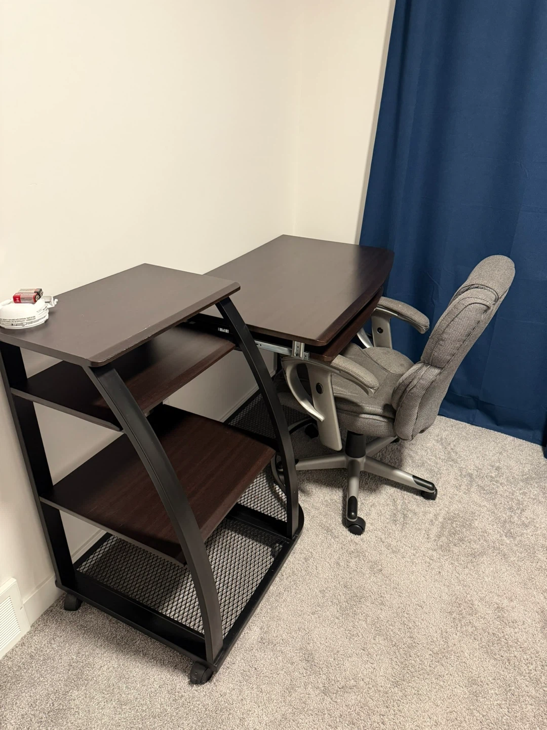 Desk and chair - photo 5