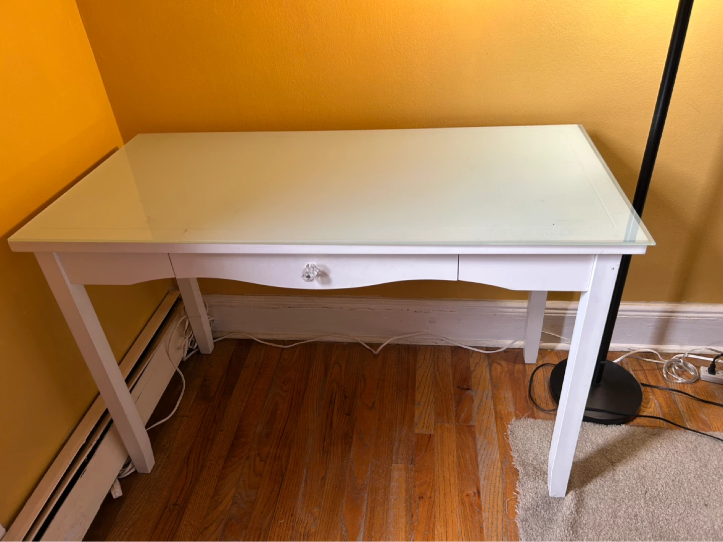 White writing desk (46x22x30 )with glass on top and chair - photo 4