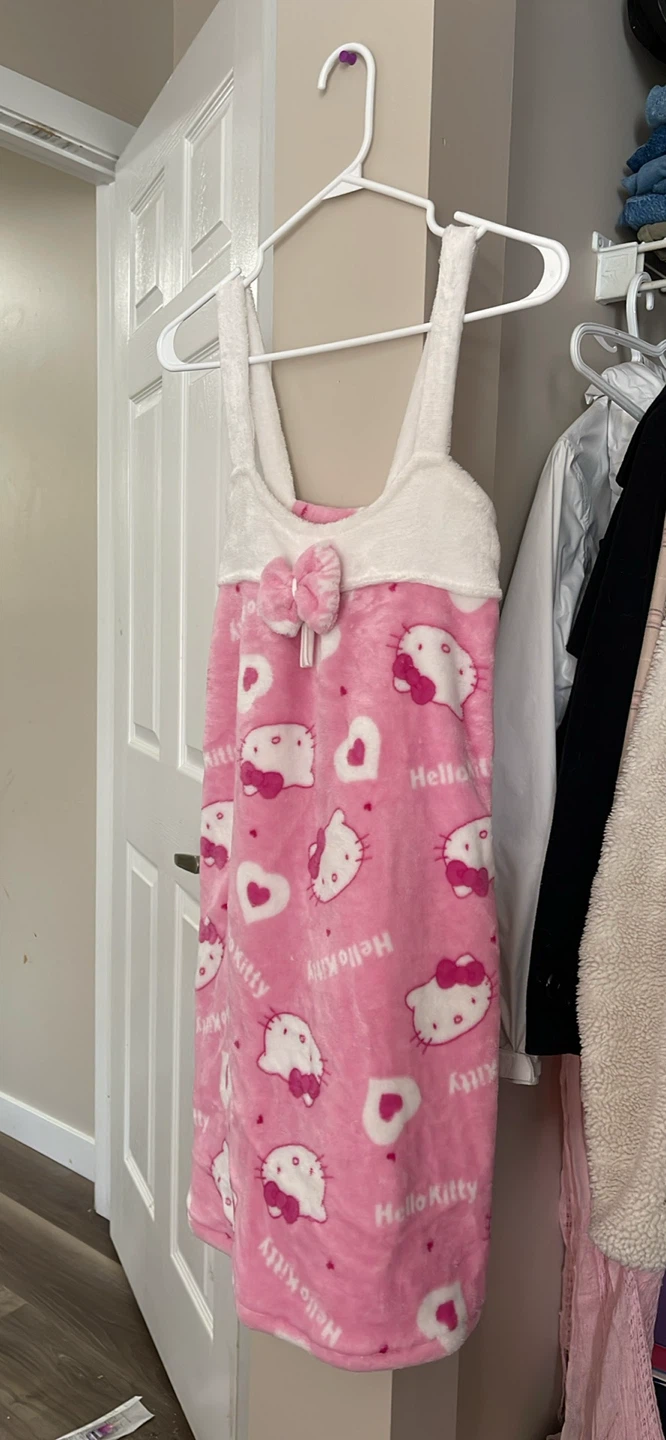 Hello Kitty Pink Plush Robe/Nightgown - photo 3