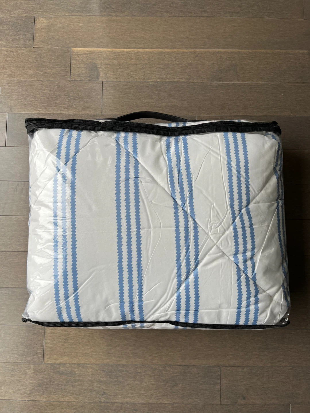 New Twin Stripped Comforter - photo 2