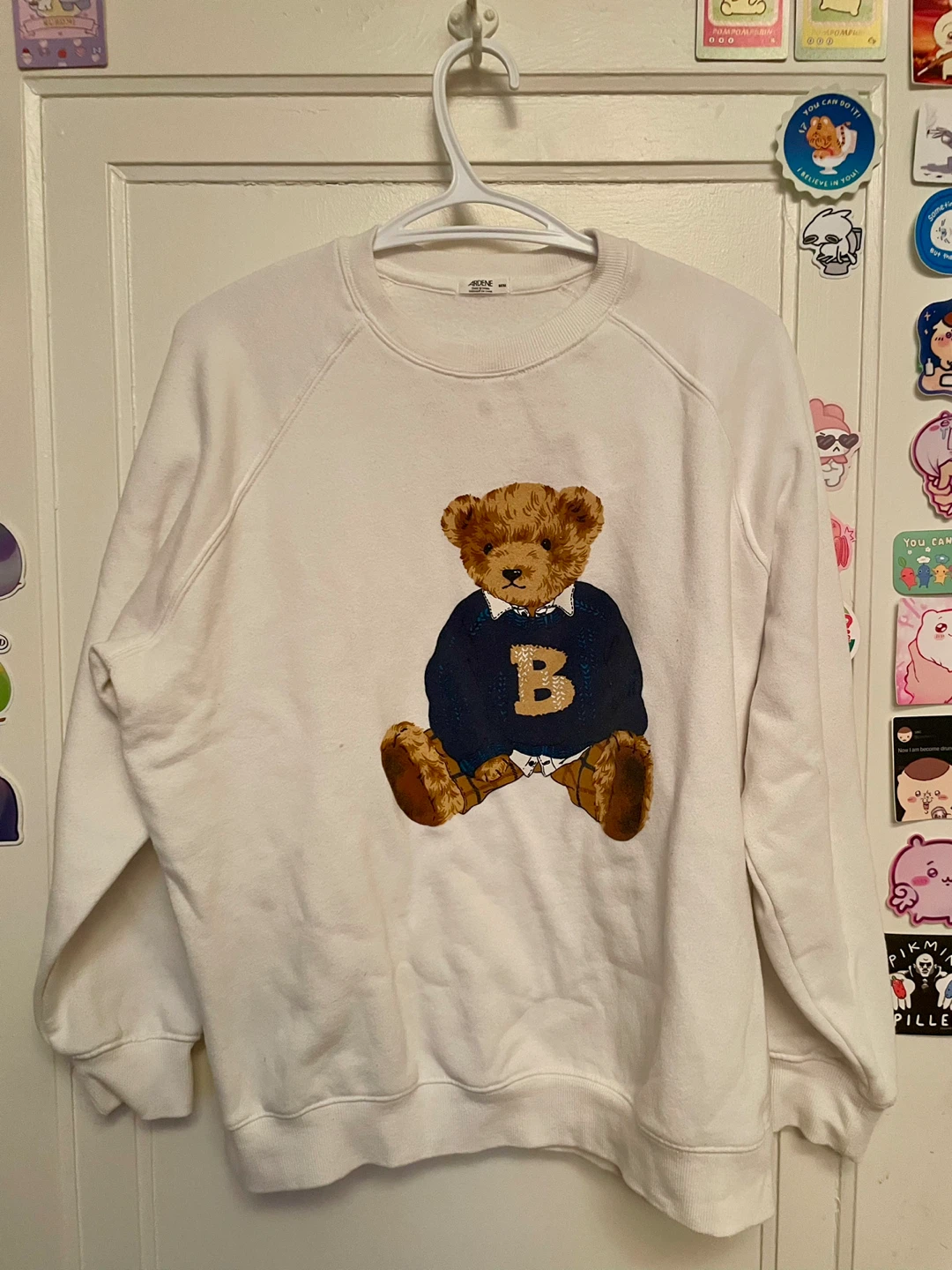 Cute teddy sweatshirt! 🧸