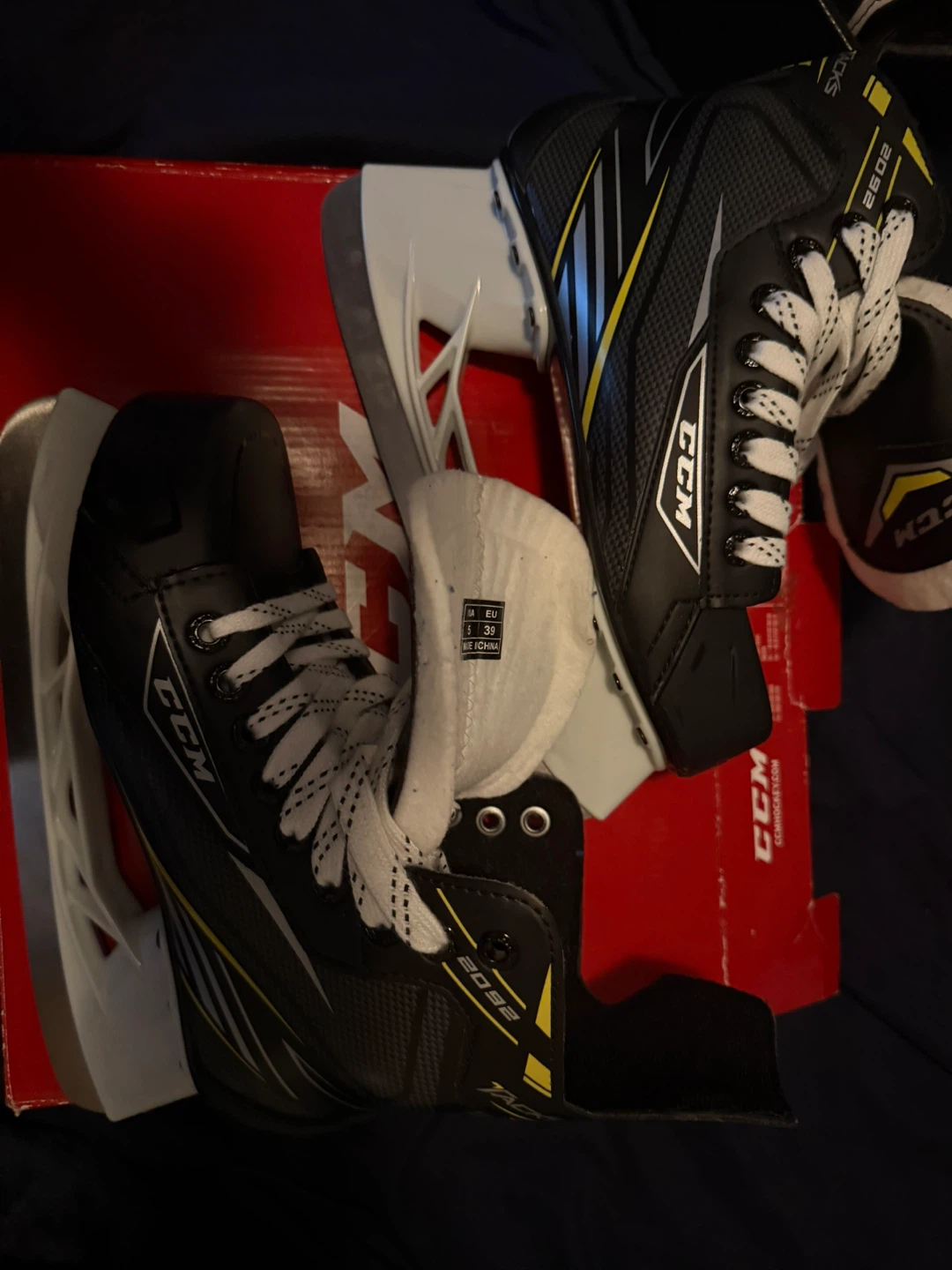 CCM JR Hockey Skates Size 5