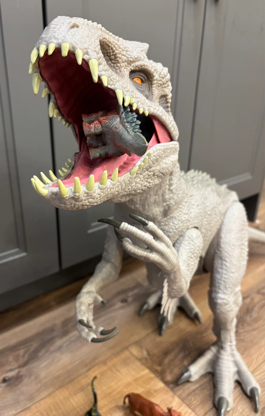 Jurassic World Indominus Rex Dinosaur Toy - photo 4