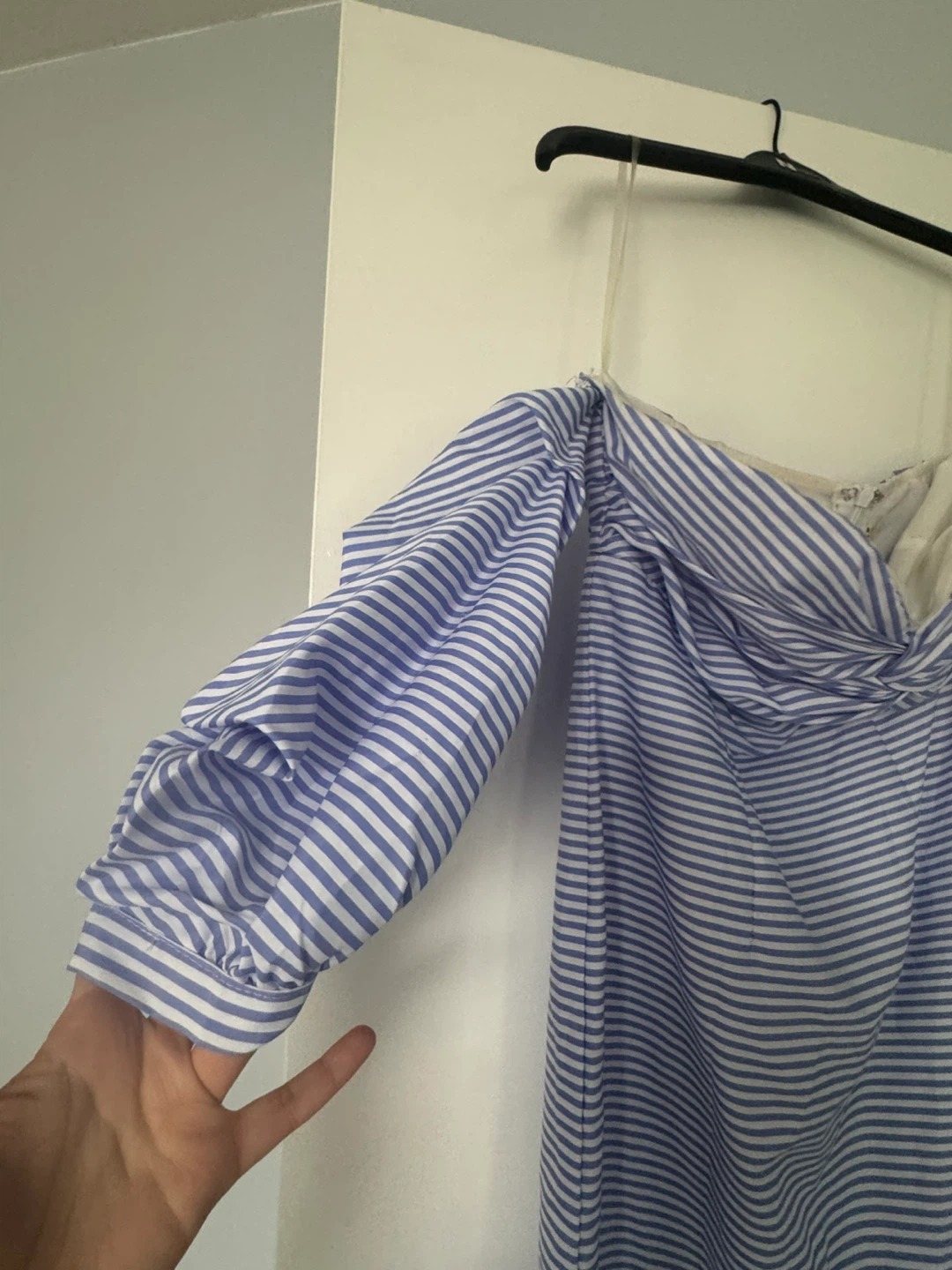 Tea & Cup Striped Off-the-Shoulder Dress Size M - photo 3