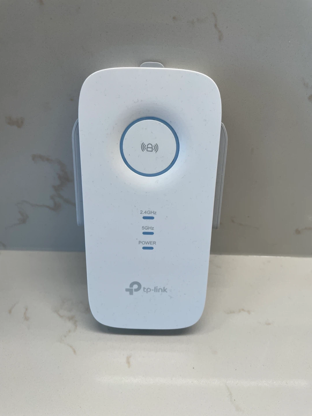 TP-Link AC1900 MU-MIMO Wi-Fi Range Extender RE550 - photo 2