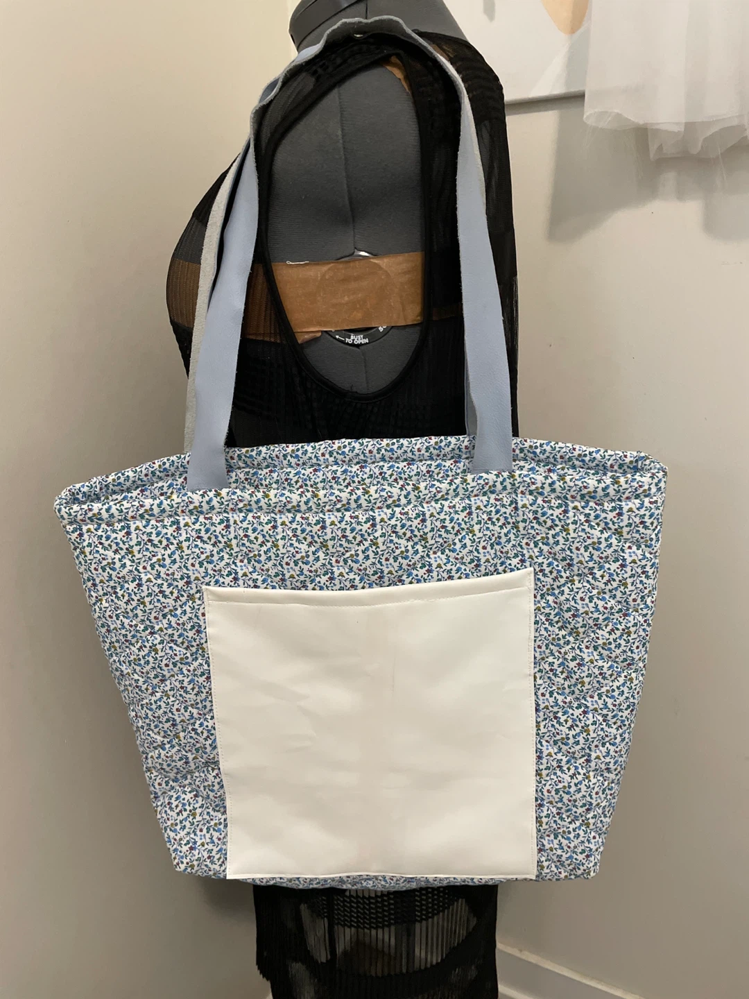 Quilted Floral Tote Bag with White Pocket