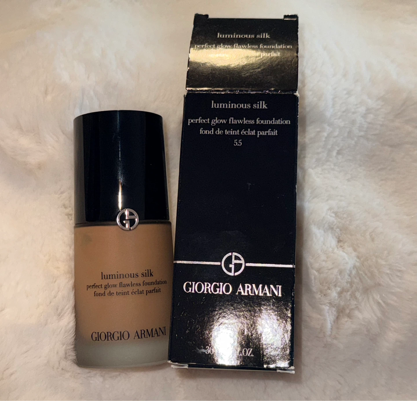 Giorgio Armani Luminous Silk Flawless Foundation - photo 2
