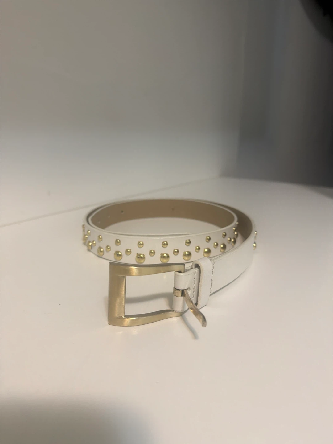 TAGSTUDIO White Genuine Leather Studded Belt