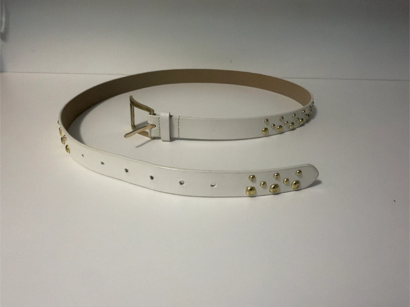 TAGSTUDIO White Genuine Leather Studded Belt - photo 2