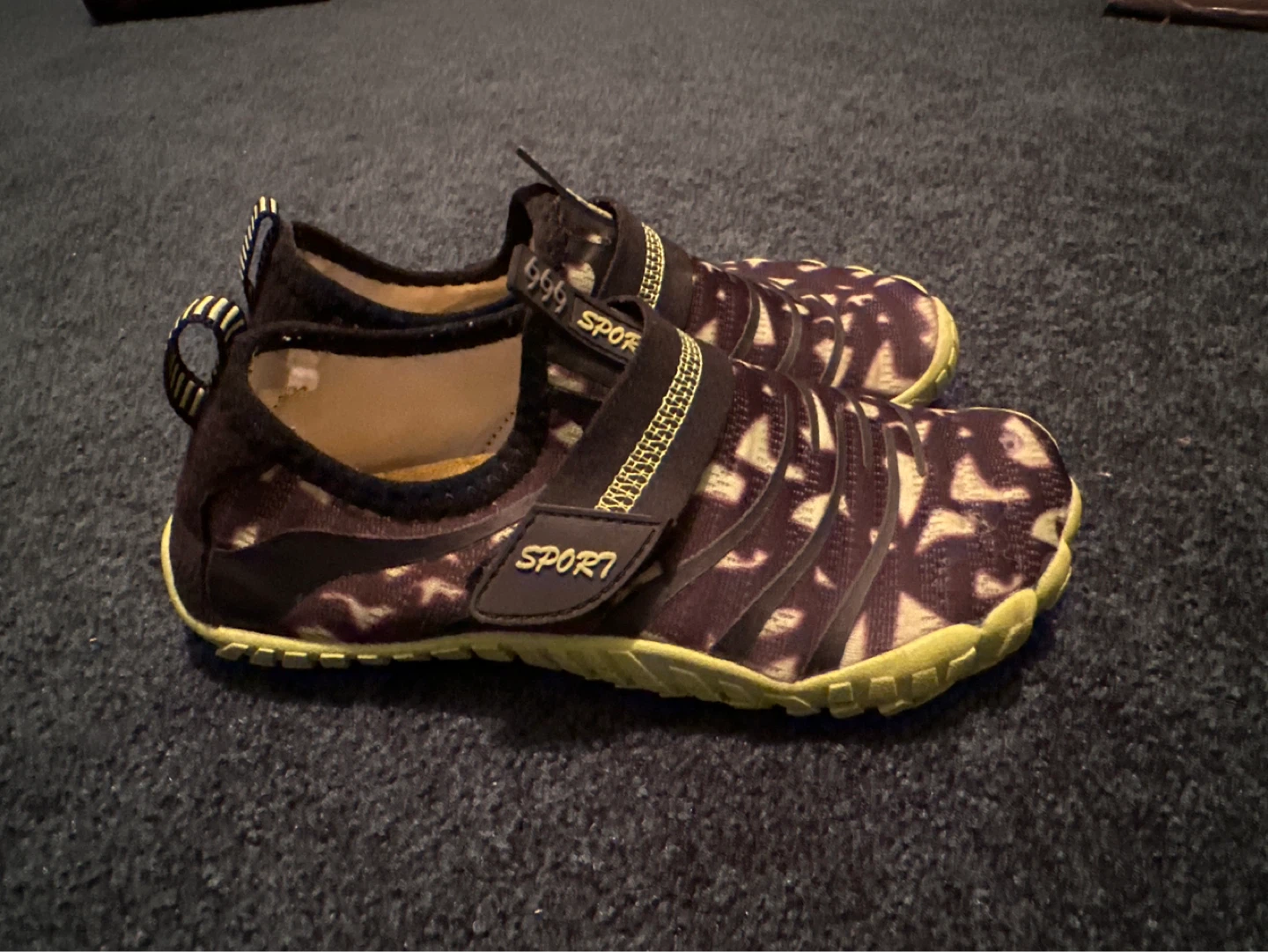 Barefoot Water Shoes / Aqua Socks - Youth - photo 2