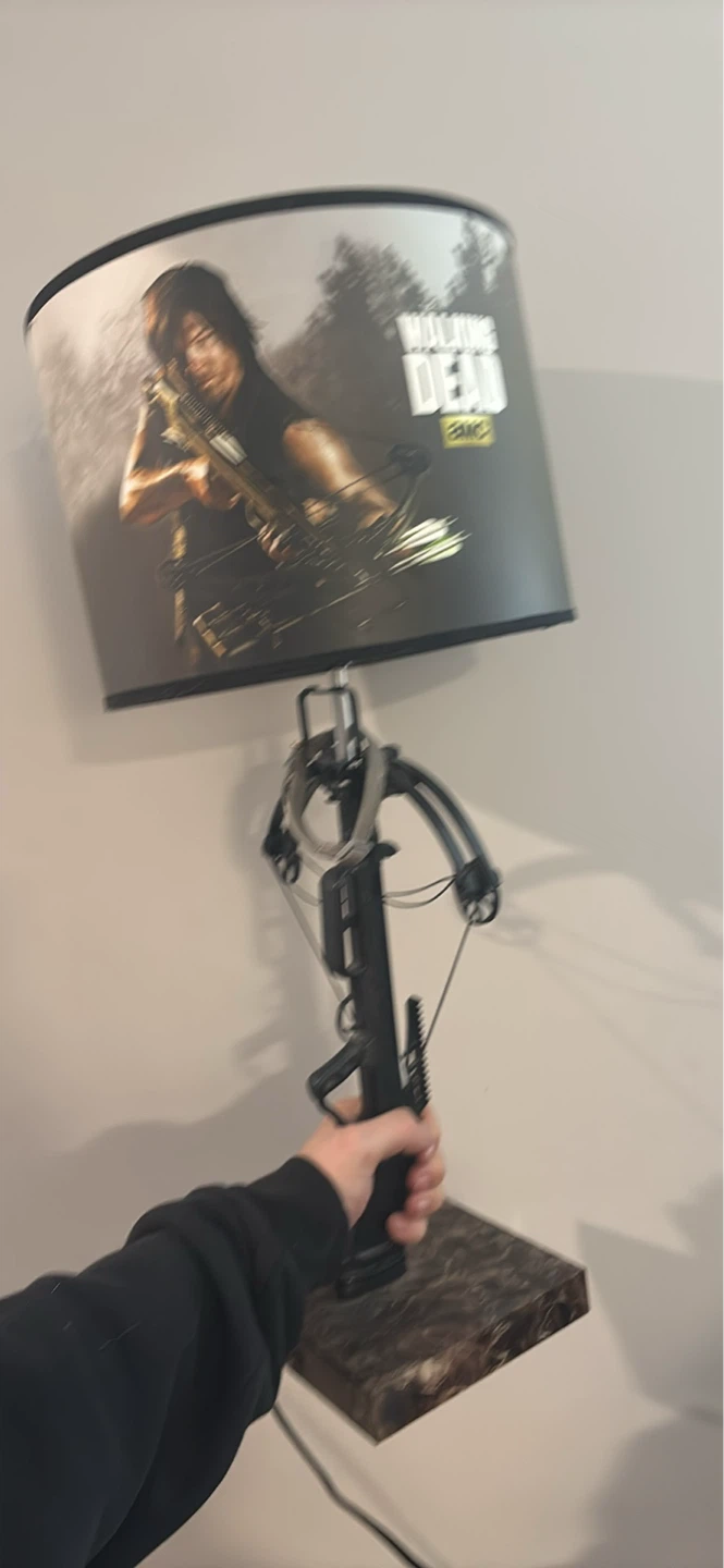 The Walking Dead Daryl Dixon Crossbow Desk Lamp