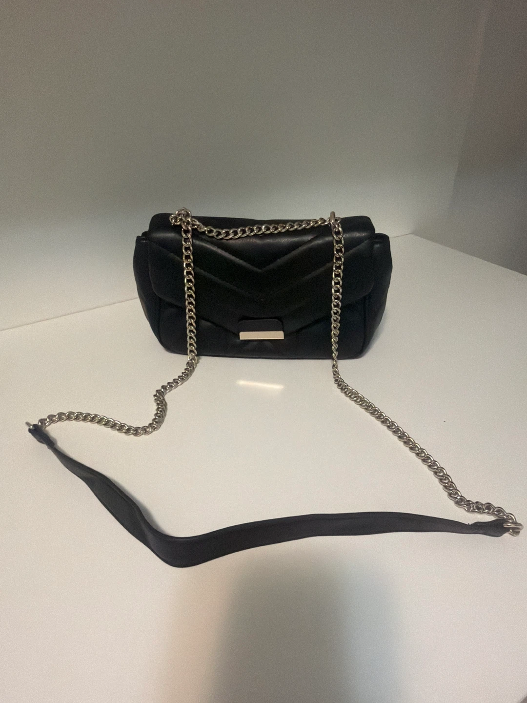 Black Quilted Crossbody Purse OS/TU