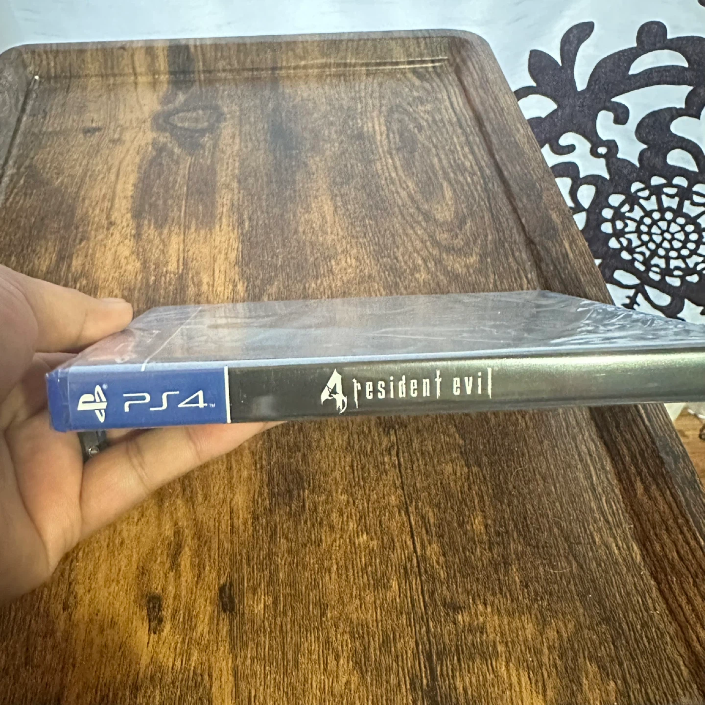 Resident Evil 4 for PS4 - photo 3