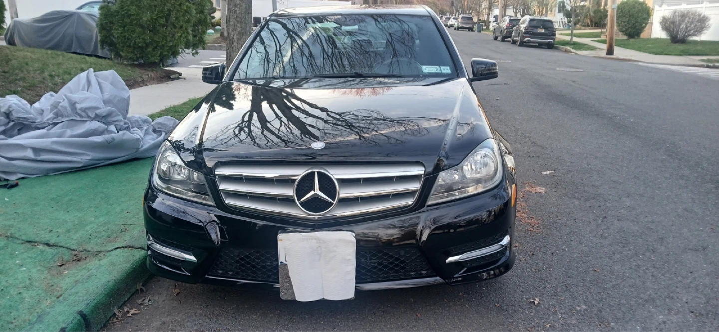 Black Mercedes-Benz C300 4MATIC Sedan
